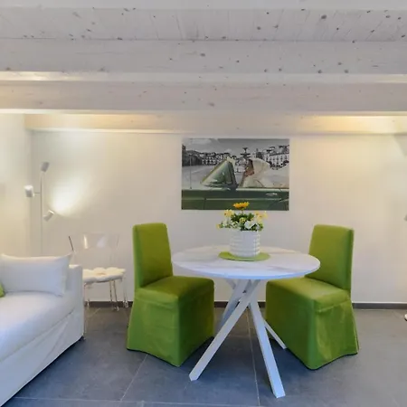 Almatros Design Smeraldo In Palazzo Storico سولمونا