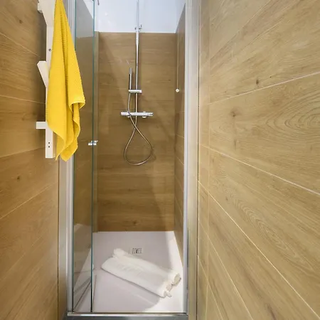 아파트 Almatros Design Smeraldo In Palazzo Storico 술모나