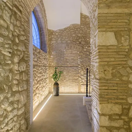 شقة Almatros Design Smeraldo In Palazzo Storico سولمونا