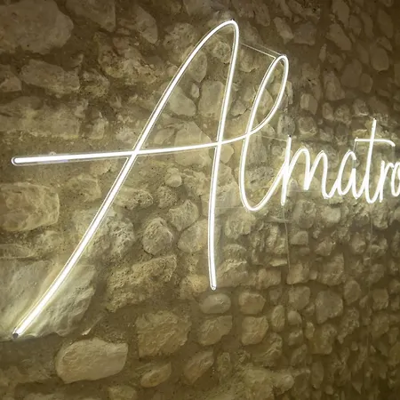 Almatros Design Smeraldo In Palazzo Storico